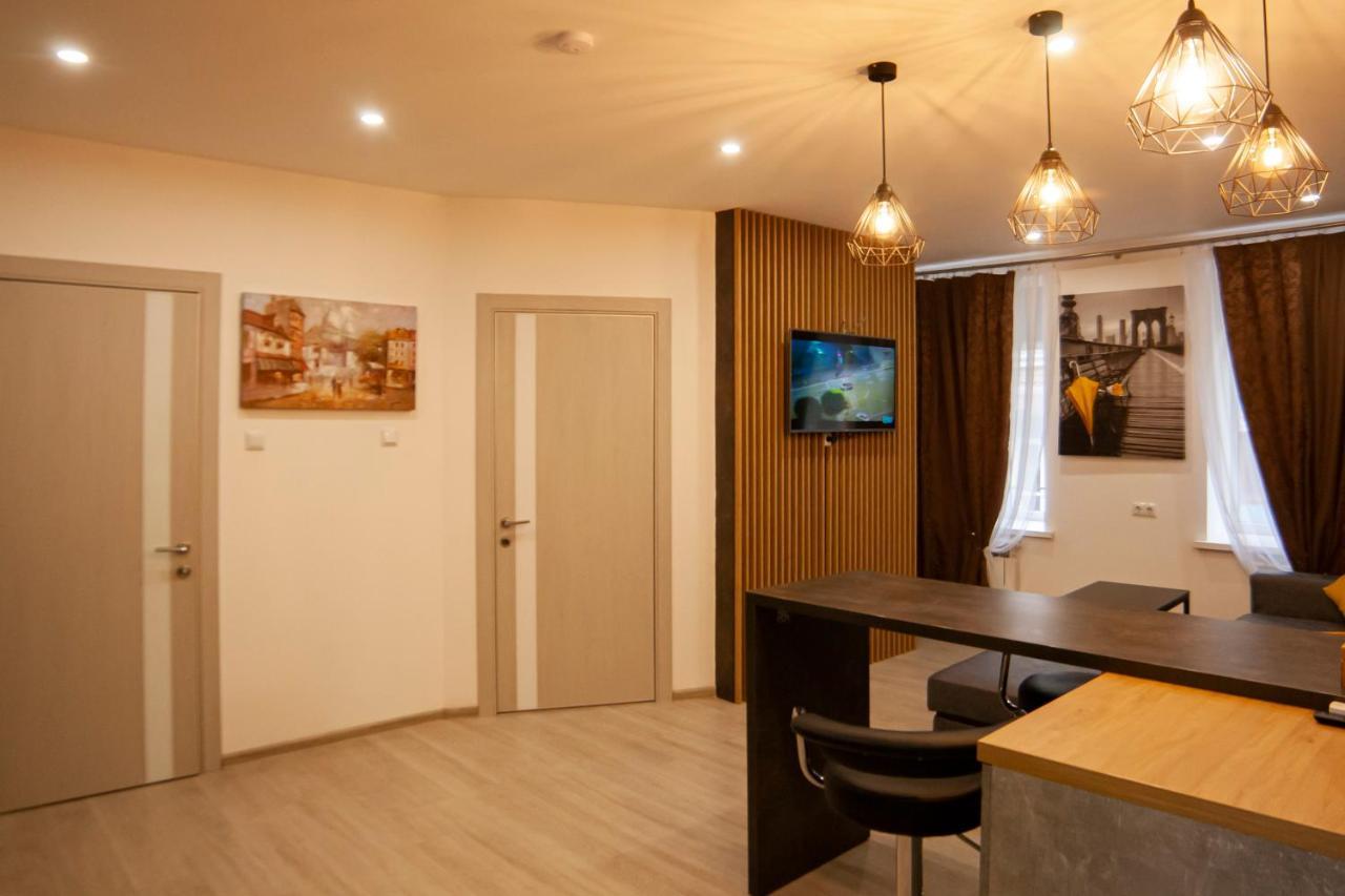 Ultra Lux 3 Rooms Apartment Near Arena City Kiew Exterior foto