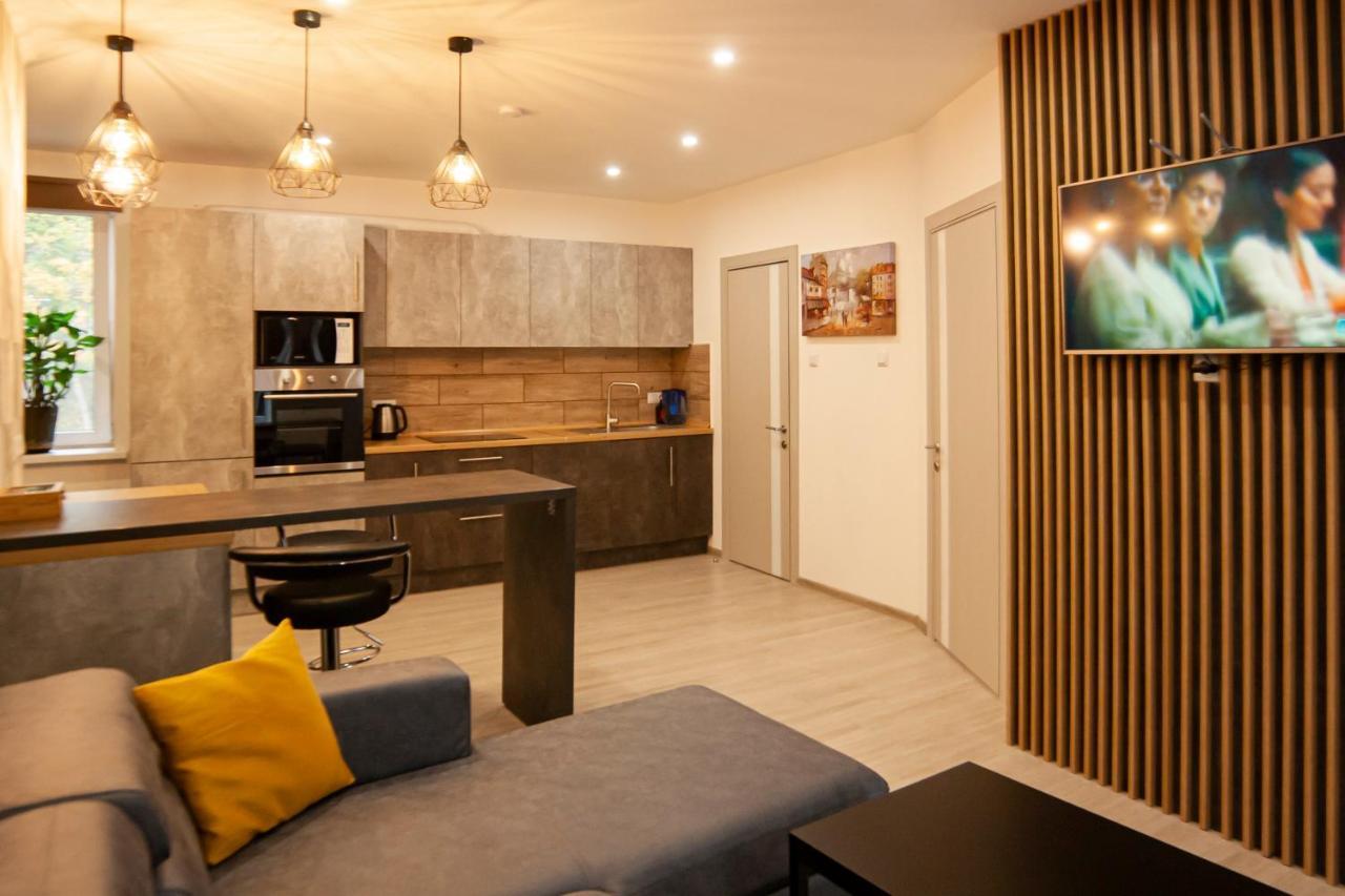 Ultra Lux 3 Rooms Apartment Near Arena City Kiew Exterior foto