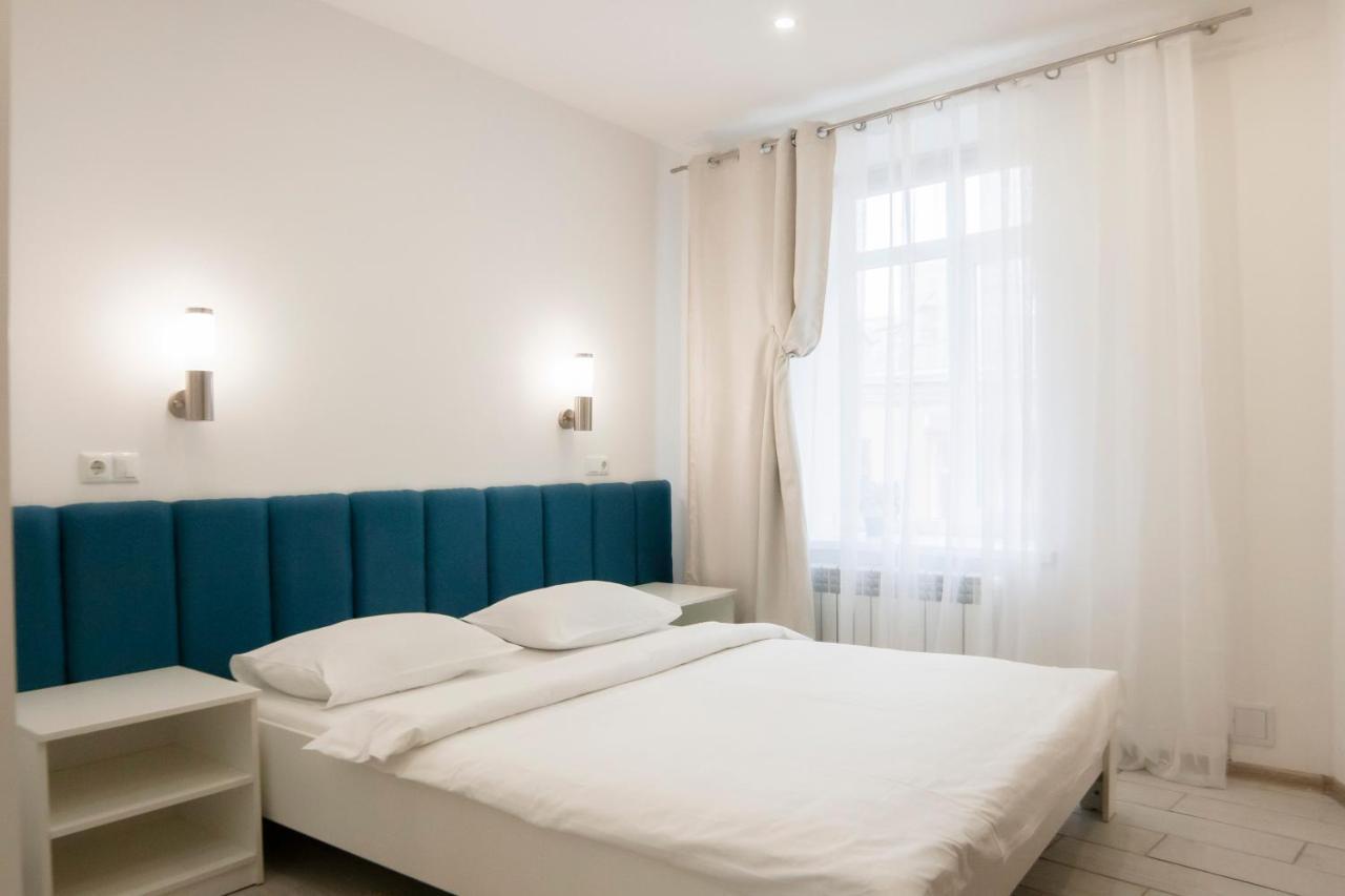 Ultra Lux 3 Rooms Apartment Near Arena City Kiew Exterior foto